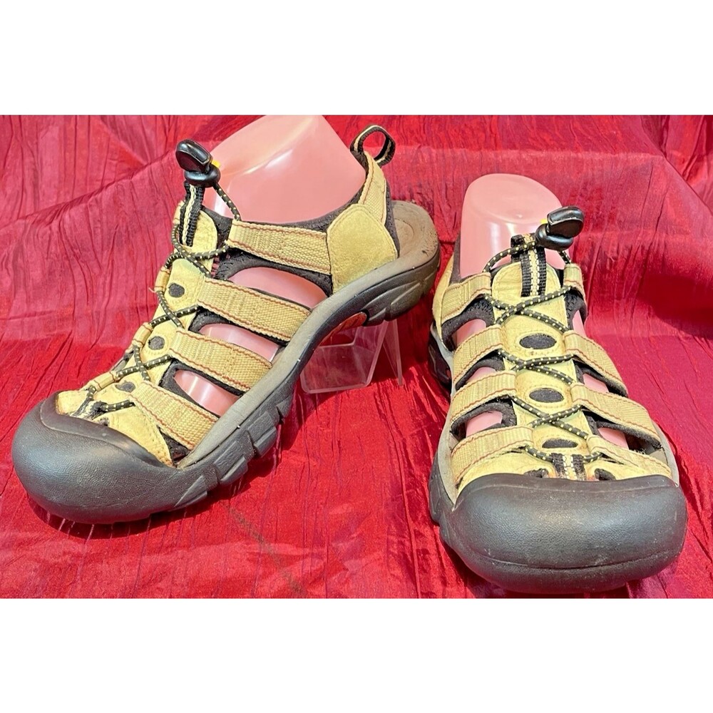 Mens KEEN Tan Waterproof Bungee Lace Sport Hiking Sandals Shoes sz 9